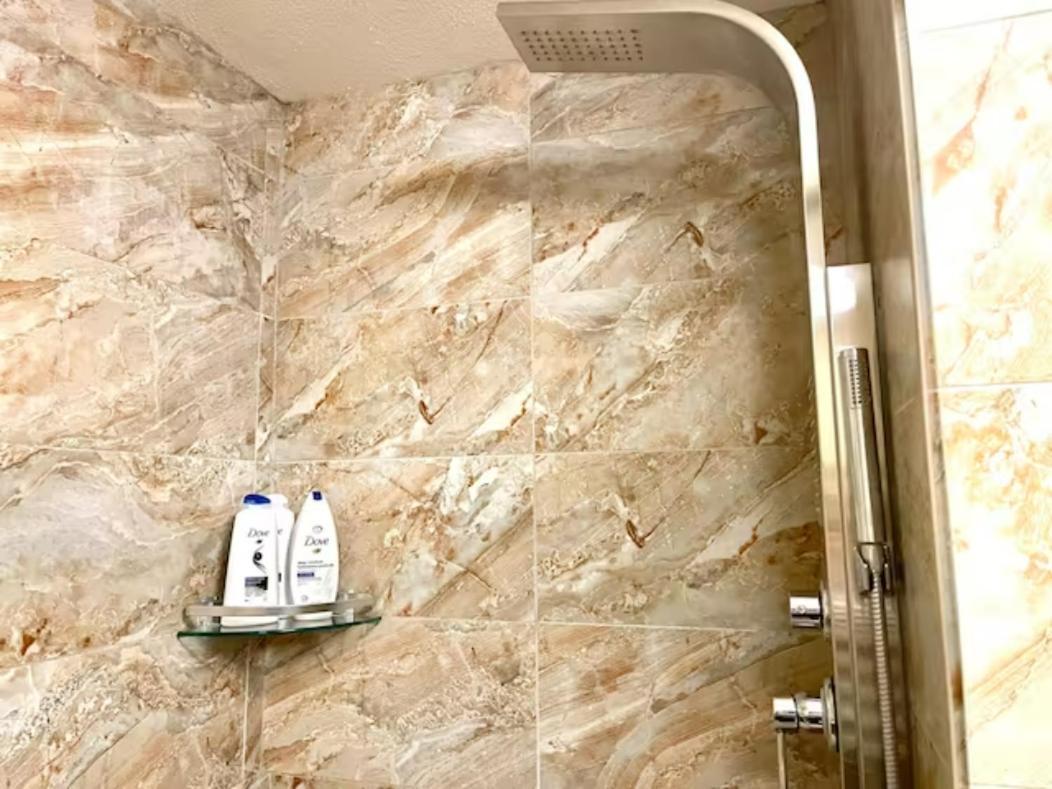 Falcon Crest Lodge 1 Bedroom Condo With Gym & Hot-Tubs & Mountain View Canmore Ngoại thất bức ảnh